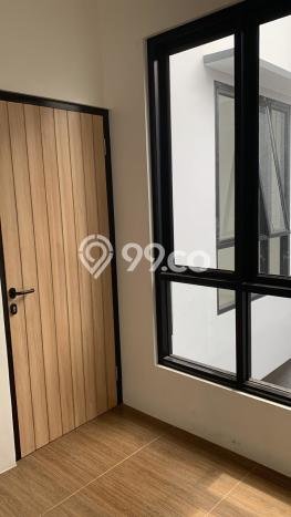 Siap Huni Hunian Elit 5 Kamar di Jagakarsa Dekat ke Mana Pun Siap Huni Hunian Elit 5 Kamar di Jagakarsa Dekat ke Mana Pun
