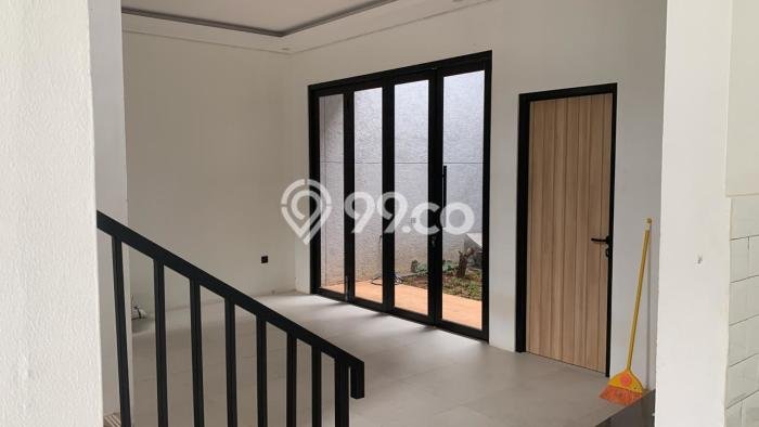 Siap Huni Hunian Elit 5 Kamar di Jagakarsa Dekat ke Mana Pun Siap Huni Hunian Elit 5 Kamar di Jagakarsa Dekat ke Mana Pun
