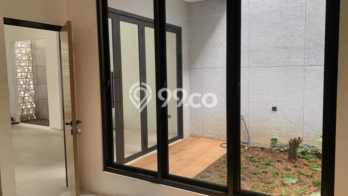 Siap Huni Hunian Elit 5 Kamar di Jagakarsa Dekat ke Mana Pun Siap Huni Hunian Elit 5 Kamar di Jagakarsa Dekat ke Mana Pun