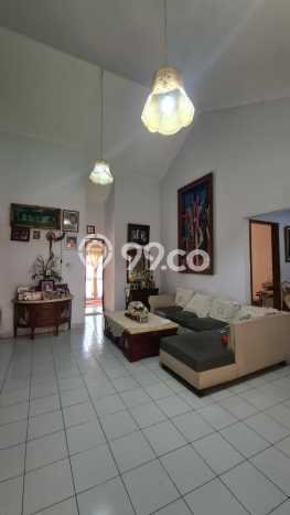 Ready to Use! Premium House LT 294m2 Desain Elegan di Ciganjur Ready to Use! Premium House LT 294m2 Desain Elegan di Ciganjur