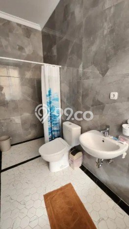 Siap Huni Hunian Elit 5 Kamar di Jagakarsa Dekat ke Mana Saja Siap Huni Hunian Elit 5 Kamar di Jagakarsa Dekat ke Mana Saja