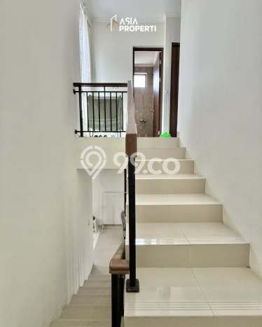 Jual Rumah Favorit Siap Huni LB 116m2 di Cinere, Depok Jual Rumah Favorit Siap Huni LB 116m2 di Cinere, Depok