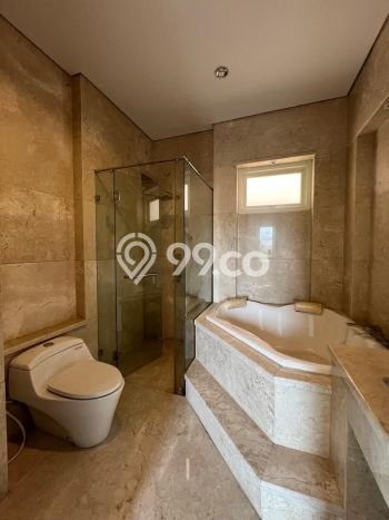 Rumah Elit Modern Tanpa Renovasi di Gandaria Jakarta Selatan Rumah Elit Modern Tanpa Renovasi di Gandaria Jakarta Selatan