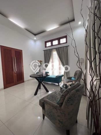 Rumah Luxury Modern Tanpa Renovasi di Pangkalan Jati Depok Rumah Luxury Modern Tanpa Renovasi di Pangkalan Jati Depok