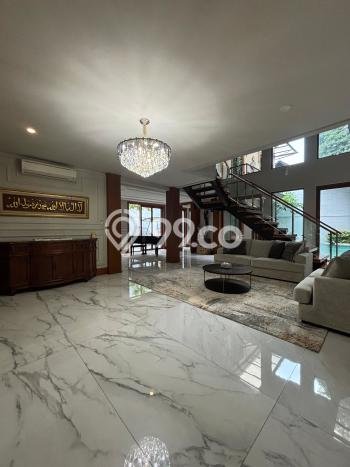 Ready to Use! Luxury House LT 432m2 Desain Elegan di patra kuningan Ready to Use! Luxury House LT 432m2 Desain Elegan di patra kuningan