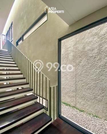 Rumah Elit LB 489m2 Siap Huni Desain Elegan di Cinere, Jakarta Selatan Rumah Elit LB 489m2 Siap Huni Desain Elegan di Cinere, Jakarta Selatan