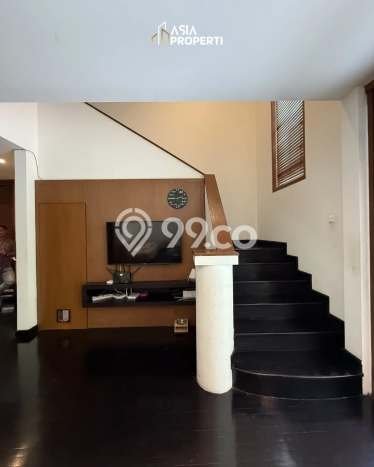 Dijual Rumah Luas Elegan Dengan View Eksklusif di Kemang, Jakarta Selatan Dijual Rumah Luas Elegan Dengan View Eksklusif di Kemang, Jakarta Selatan