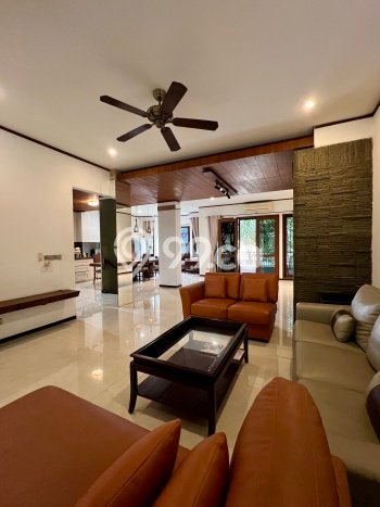 Rumah Elit Modern Tanpa Renovasi di Permata Hijau Jakarta Selatan Rumah Elit Modern Tanpa Renovasi di Permata Hijau Jakarta Selatan