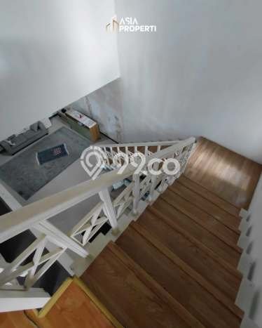 Ready to Use! Luxury House LT 421m2 Desain Elegan di Cipete Ready to Use! Luxury House LT 421m2 Desain Elegan di Cipete