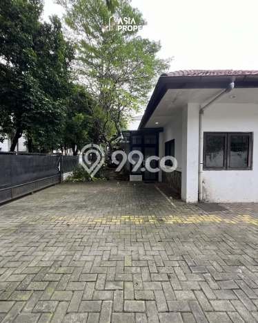Ready to Use! Luxury House LT 588m2 Desain Elegan di Senopati Ready to Use! Luxury House LT 588m2 Desain Elegan di Senopati
