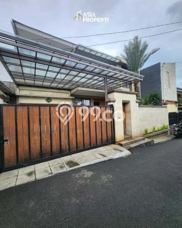 Rumah Elit Modern Tanpa Renovasi di Veteran Jakarta Selatan Rumah Elit Modern Tanpa Renovasi di Veteran Jakarta Selatan