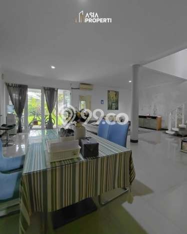 Ready to Use! Luxury House LT 421m2 Desain Elegan di Cipete Ready to Use! Luxury House LT 421m2 Desain Elegan di Cipete