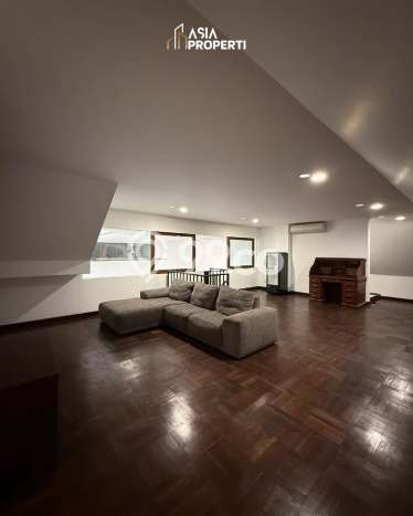 For Sale! Luxury House LT 1075m2 Desain Elegan di Pondok Indah For Sale! Luxury House LT 1075m2 Desain Elegan di Pondok Indah