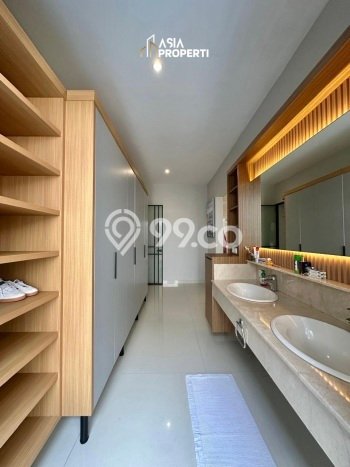 Rumah Luxury Modern Tanpa Renovasi di Mega Kuningan Jakarta Selatan Rumah Luxury Modern Tanpa Renovasi di Mega Kuningan Jakarta Selatan