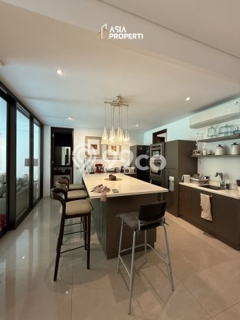 Dijual Rumah Luas Megah Dengan View Cantik di Kemang, Jakarta Selatan Dijual Rumah Luas Megah Dengan View Cantik di Kemang, Jakarta Selatan