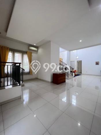 Rumah Elit Modern Siap Huni di Lebak Bulus Jakarta Selatan Rumah Elit Modern Siap Huni di Lebak Bulus Jakarta Selatan