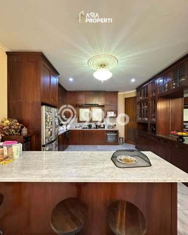 Jual Rumah Luas Megah Dengan View Cantik di Pondok Indah, Jakarta Selatan Jual Rumah Luas Megah Dengan View Cantik di Pondok Indah, Jakarta Selatan