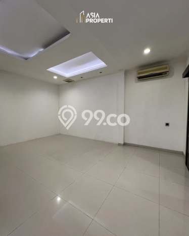 Hunian Mewah LB 160m2 Siap Huni Desain Elegan di Pondok Indah, Jakarta Selatan Hunian Mewah LB 160m2 Siap Huni Desain Elegan di Pondok Indah, Jakarta Selatan