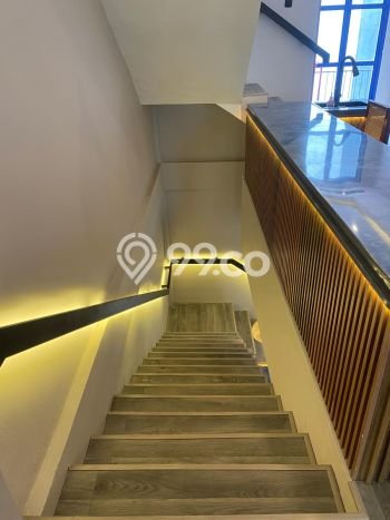 Ruko Dijual di Kebayoran Baru LT 100m2, LB 280m2 untuk Investasi Ruko Dijual di Kebayoran Baru LT 100m2, LB 280m2 untuk Investasi