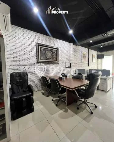 Ruko Kawasan , Luas 215m2m², Mainroad, Area Ramai Ruko Kawasan , Luas 215m2m², Mainroad, Area Ramai