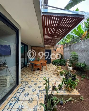 Dijual Rumah Mewah Elegan Dengan View Eksklusif di Pangkalan Jati, Depok Dijual Rumah Mewah Elegan Dengan View Eksklusif di Pangkalan Jati, Depok