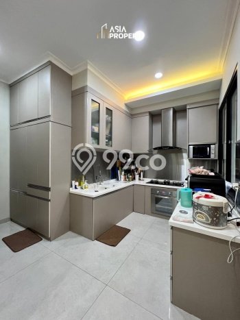 Rumah Mewah LB 415m2 Siap Huni Desain Elegan di Cipete, Jakarta Selatan Rumah Mewah LB 415m2 Siap Huni Desain Elegan di Cipete, Jakarta Selatan