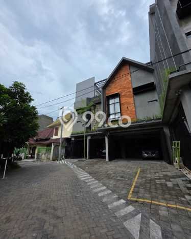 Dijual Kost Strategis di Depok, Sleman 11 KT, 11 KM, Luas Bangunan 400m2 Dijual Kost Strategis di Depok, Sleman 11 KT, 11 KM, Luas Bangunan 400m2