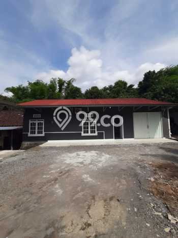 Rumah Sederhana Dijual Lokasi Gamping 2 Kamar dengan LT 120m2 Rumah Sederhana Dijual Lokasi Gamping 2 Kamar dengan LT 120m2