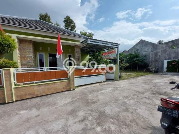 Rumah Modern Cantik 3 KT Bisa Langsung Pindah di Mlati Rumah Modern Cantik 3 KT Bisa Langsung Pindah di Mlati