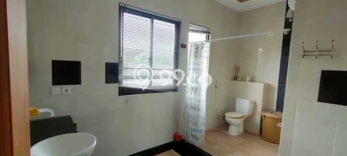 Rumah LT 300m2m² di Pusat Kota Depok, Sleman - Harga Menarik Rumah LT 300m2m² di Pusat Kota Depok, Sleman - Harga Menarik