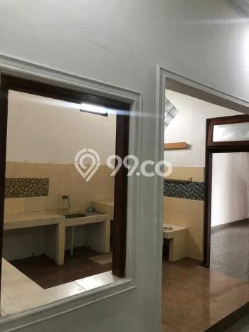 Lokasi strategis! Rumah siap huni dikontrakkan di Godean LB 200m2 Lokasi strategis! Rumah siap huni dikontrakkan di Godean LB 200m2
