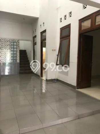 Lokasi strategis! Rumah siap huni dikontrakkan di Godean LB 200m2 Lokasi strategis! Rumah siap huni dikontrakkan di Godean LB 200m2