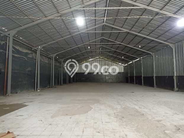 Unit Gudang disewakan di Kalasan Sleman dengan LT 2000m2 / LB 1170m2 Unit Gudang disewakan di Kalasan Sleman dengan LT 2000m2 / LB 1170m2