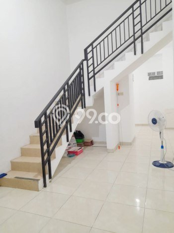 Jual Rumah Strategis Bagus Punya 2 KT di Rungkut Surabaya SHM Jual Rumah Strategis Bagus Punya 2 KT di Rungkut Surabaya SHM