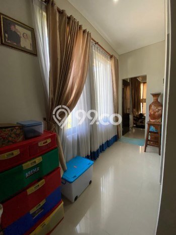 Rumah Elit Modern Tanpa Renovasi di Pakuwon City Surabaya Rumah Elit Modern Tanpa Renovasi di Pakuwon City Surabaya