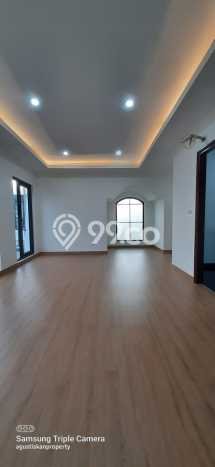 Rumah Eksklusif Siap Huni LT 200m2 di BSD, Tangerang Selatan Rumah Eksklusif Siap Huni LT 200m2 di BSD, Tangerang Selatan