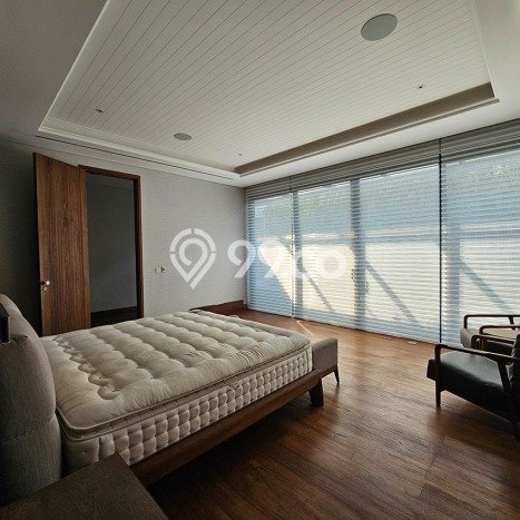 Siap Huni Hunian Elit 5 Kamar di BSD Dekat ke Mana Pun Siap Huni Hunian Elit 5 Kamar di BSD Dekat ke Mana Pun