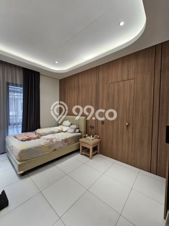 For Sale! Premium House LT 240m2 Desain Elegan di Alam Sutera For Sale! Premium House LT 240m2 Desain Elegan di Alam Sutera