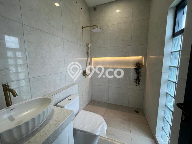 Hot Offer Hunian Mewah Ideal dan Luas di BSD, Tangerang Selatan Hot Offer Hunian Mewah Ideal dan Luas di BSD, Tangerang Selatan