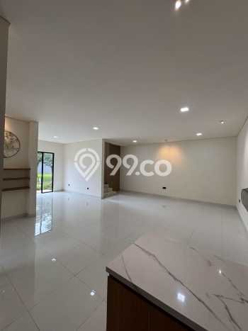 Rumah Eksklusif Dijual LT 144m2 di BSD, Tangerang Selatan Rumah Eksklusif Dijual LT 144m2 di BSD, Tangerang Selatan