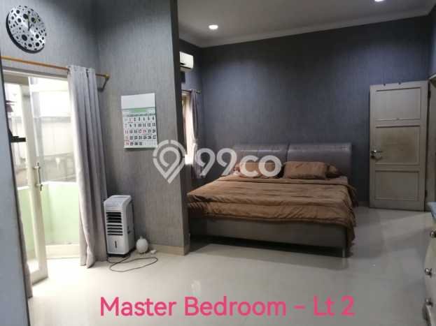 Rumah Elit Modern Tanpa Renovasi di Gading Serpong Tangerang Rumah Elit Modern Tanpa Renovasi di Gading Serpong Tangerang