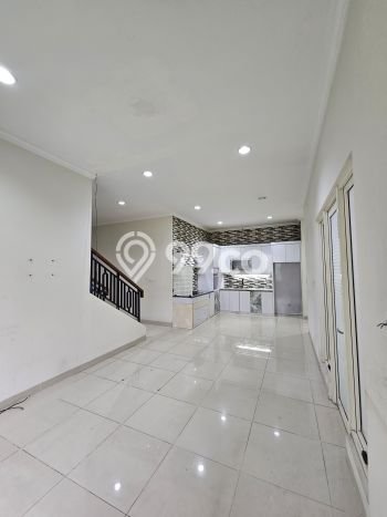 Ready to Use! Luxury House LT 223m2 Desain Elegan di Gading Serpong Ready to Use! Luxury House LT 223m2 Desain Elegan di Gading Serpong