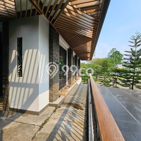 Siap Huni Hunian Elit 5 Kamar di BSD Dekat ke Mana Pun Siap Huni Hunian Elit 5 Kamar di BSD Dekat ke Mana Pun