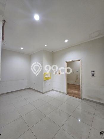 Ready to Use! Luxury House LT 223m2 Desain Elegan di Gading Serpong Ready to Use! Luxury House LT 223m2 Desain Elegan di Gading Serpong