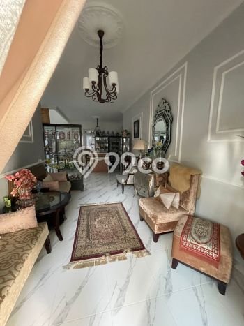 Rumah Modern LT 240m² Terawat di Kompleks Perumahan BSD, Tangerang Selatan Rumah Modern LT 240m² Terawat di Kompleks Perumahan BSD, Tangerang Selatan