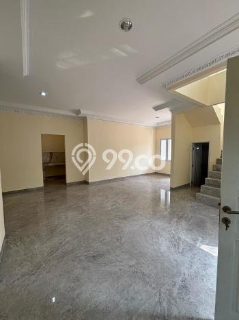 Rumah di Gading Serpong, Tangerang, LT 215m² Bangunan 200m² Rumah di Gading Serpong, Tangerang, LT 215m² Bangunan 200m²