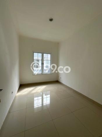 Rumah Luxury Modern Tanpa Renovasi di Gading Serpong Tangerang Rumah Luxury Modern Tanpa Renovasi di Gading Serpong Tangerang