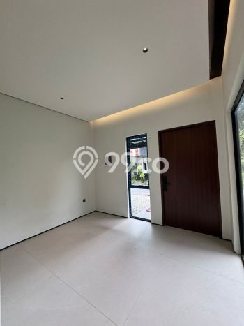 Dijual Rumah Premium dengan Fasilitas Sekitar Komplit di BSD, Tangerang Selatan Dijual Rumah Premium dengan Fasilitas Sekitar Komplit di BSD, Tangerang Selatan