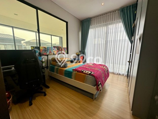 Jual Rumah Luas Elegan Dengan View Cantik di BSD, Tangerang Jual Rumah Luas Elegan Dengan View Cantik di BSD, Tangerang