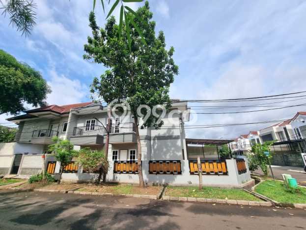 Rumah di Gading Serpong, Tangerang, LT 215m² Bangunan 200m² Rumah di Gading Serpong, Tangerang, LT 215m² Bangunan 200m²